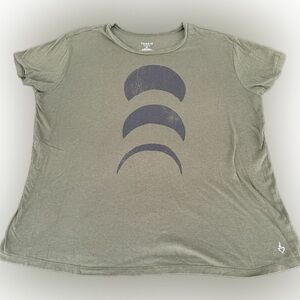 Torrid Active 00 moon phases tee shirt army green goth